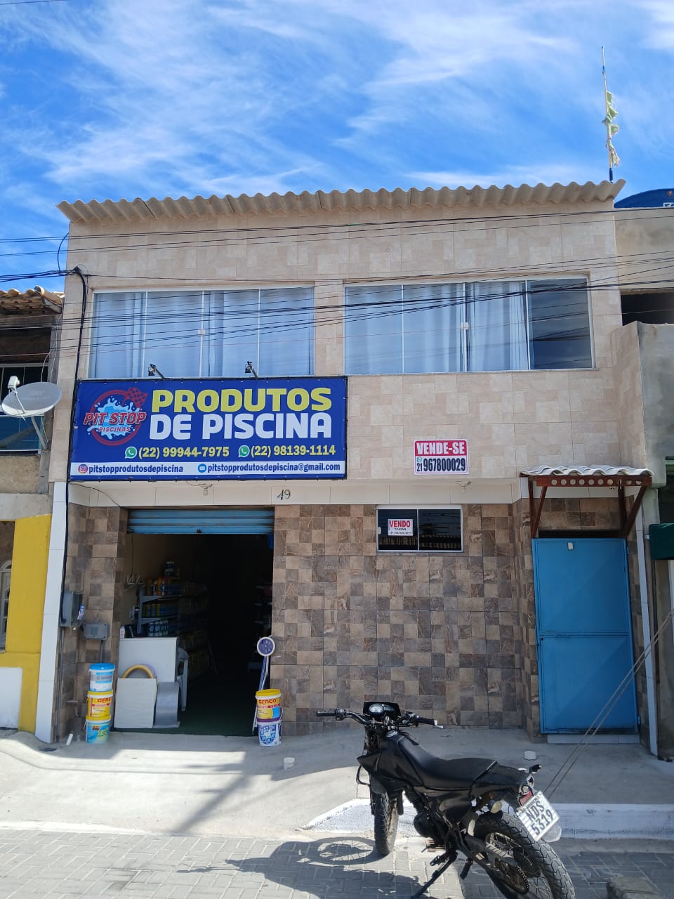 LOJA COMERCIAL + APARTAMENTO — 220 m² — R$ 480.000 — Figueira, Arraial do Cabo